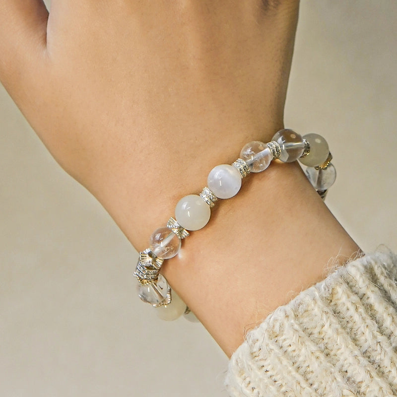 Gleaming gold light, success ahead