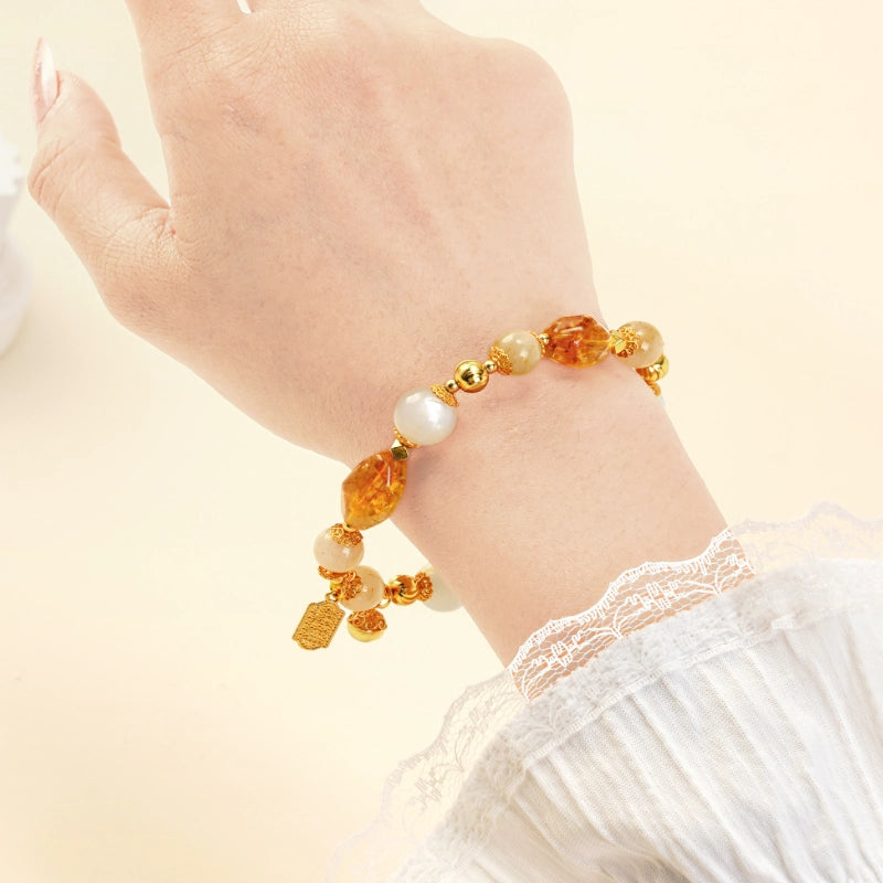 Golden chime Fortune by the handful